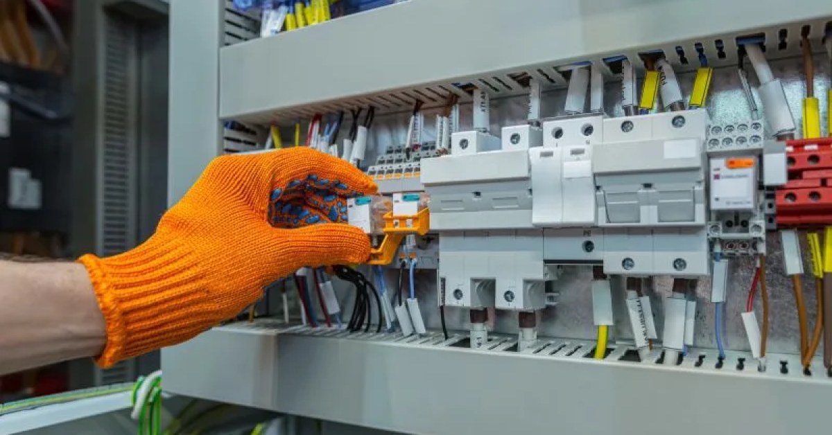 Residential electrical panel with circuit breakers